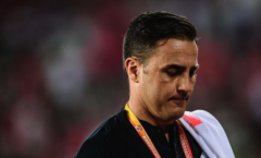 嘉博国际：从目前的情况来看，卡纳瓦罗回来接手的可能性仍然不少